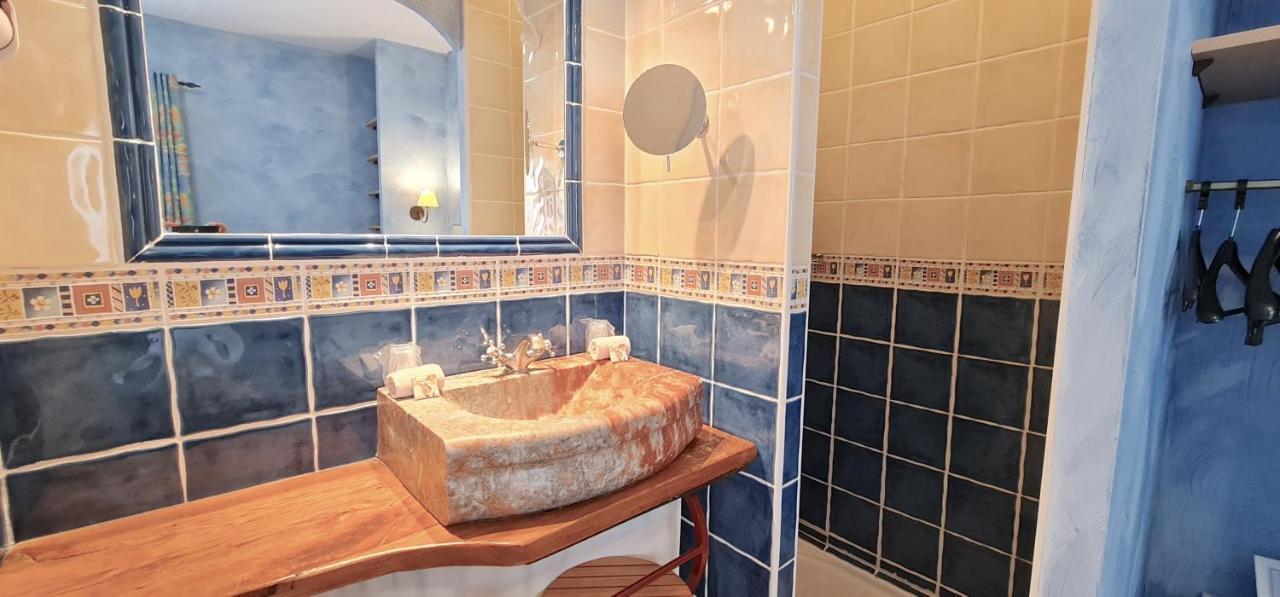 Hotel Du Mas Vinassan Εξωτερικό φωτογραφία